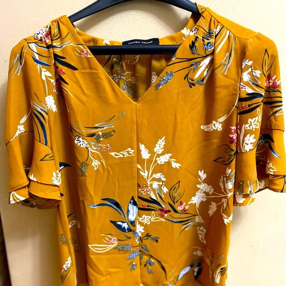 Blouse by Ivanka Trump - Picture 3 of 6